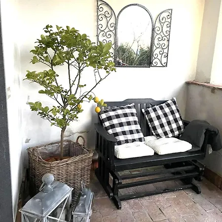 House Oleander In Der Toskana - - Mit Viel Sonne, Garten, Balkon Und Terrasse * Bigliolo